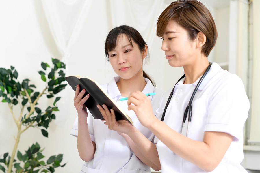 医療現場の立ち仕事による負担に対応
